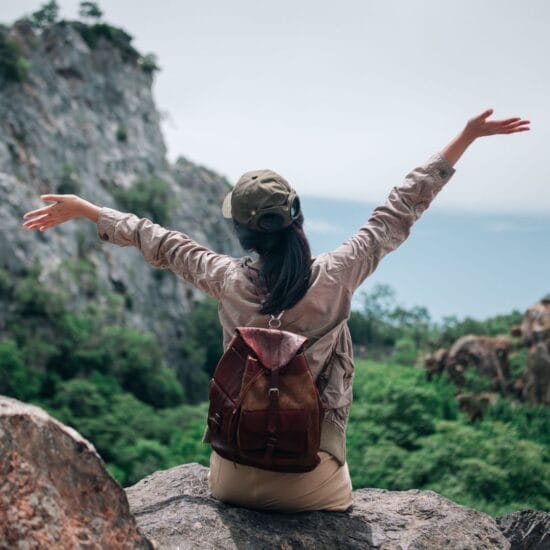 कॉलेज स्टूडेंट्स और First-time Solo Travelers: एक नई यात्रा की शुरुआत