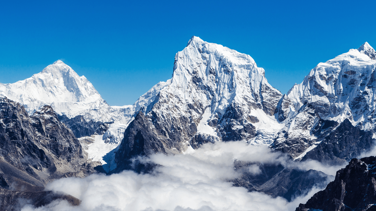 🏔️ पिघल रही है हिंदूकुश हिमालय की बर्फ: भारत समेत 6 देशों में भयानक आपदाओं की चेतावनी