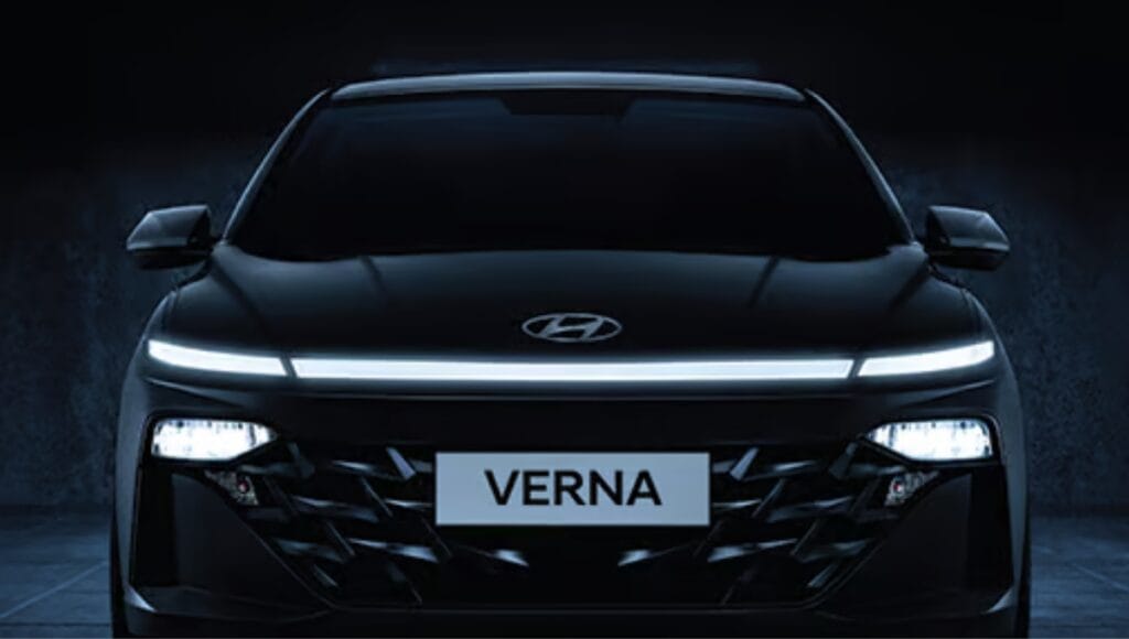 Hyundai Verna 2025: फीचर्स, लुक और माइलेज में सबसे आगे! मिड-साइज सेडान सेगमेंट की नई रानी?