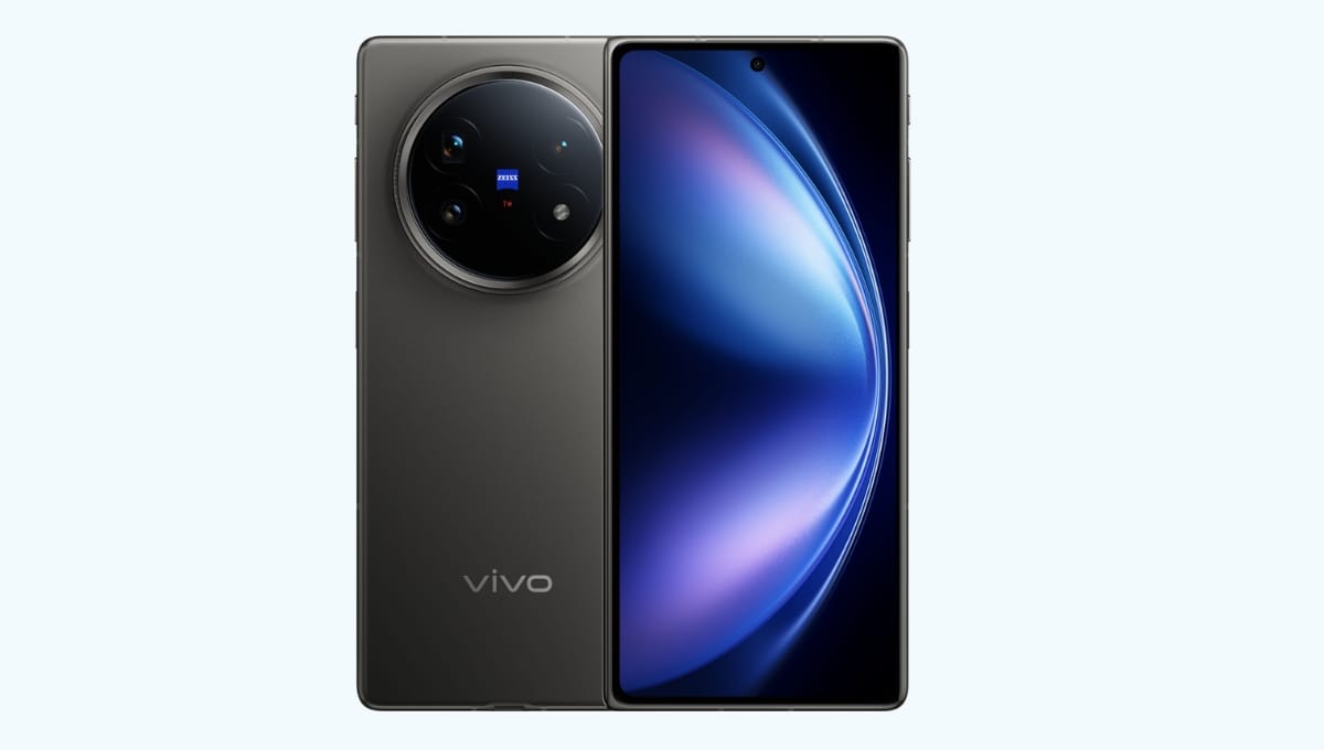 भारत में फोल्डेबल स्मार्टफोन सेगमेंट में Vivo X Fold 5 की एंट्री ने टेक्नोलॉजी प्रेमियों का ध्यान खींच लिया है। यह फोन सिर्फ स्टाइल और इनोवेशन का प्रतीक नहीं है, बल्कि यह प्रीमियम परफॉर्मेंस और दमदार फीचर्स का एक बेहतरीन कॉम्बिनेशन भी पेश करता है। इसकी शुरुआती कीमत ₹1,49,999 रखी गई है, जो इसे सीधे Samsung Galaxy Z Fold 6 और OnePlus Open जैसे हाई-एंड फोल्डेबल स्मार्टफोन्स के मुकाबले लाकर खड़ा करती है। ⚙️ टॉप-नॉच प्रोसेसर और परफॉर्मेंस Vivo X Fold 5 में लेटेस्ट Snapdragon 8 Gen 3 प्रोसेसर दिया गया है, जो न सिर्फ मल्टीटास्किंग में जबरदस्त स्मूथनेस देता है, बल्कि गेमिंग और AI बेस्ड टास्क में भी शानदार अनुभव प्रदान करता है। यह फोन प्रोफेशनल यूज़र्स और कंटेंट क्रिएटर्स के लिए परफेक्ट चॉइस साबित हो सकता है। 🔋 दमदार बैटरी और फास्ट चार्जिंग फोन में 6000 mAh की बड़ी बैटरी दी गई है, जो दिनभर के हेवी यूज़ के बावजूद भी पावरफुल बैकअप देती है। इसके साथ 100W फास्ट चार्जिंग सपोर्ट भी मिलता है, जिससे कुछ ही मिनटों में 50% तक बैटरी चार्ज हो जाती है। 📐 फोल्डिंग डिज़ाइन और डिस्प्ले Vivo X Fold 5 में एक बड़ा और शानदार AMOLED फोल्डेबल डिस्प्ले है, जो टैबलेट जैसा अनुभव देता है। इसका डिजाइन हल्का और टिकाऊ है, जिससे बार-बार खोलने और बंद करने पर भी इसमें कोई टेक्निकल इश्यू नहीं आता।